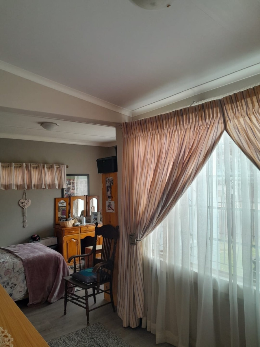 4 Bedroom Property for Sale in Frankfort Free State